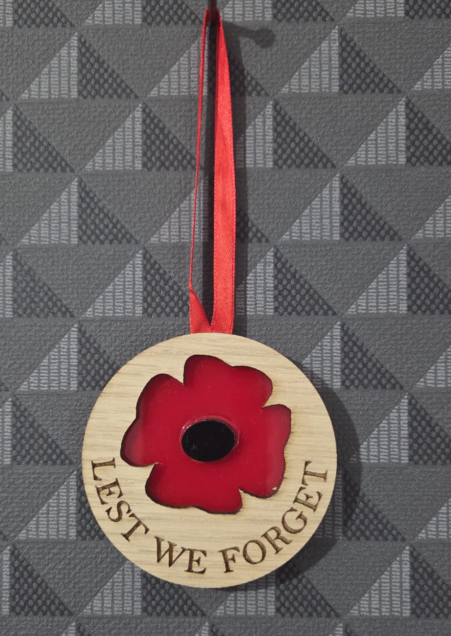 Lest we forget poppy ornament